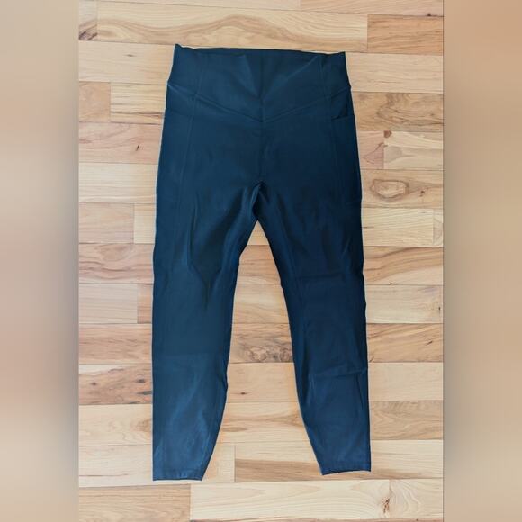 NWT Halara Leggings Size Large - Picture 3 of 8